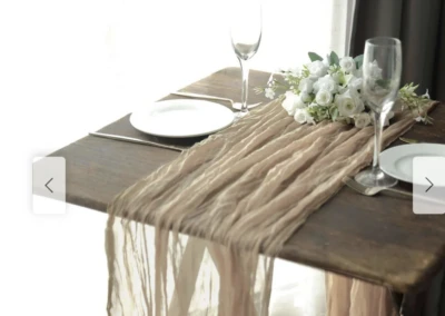 Beige table runners
